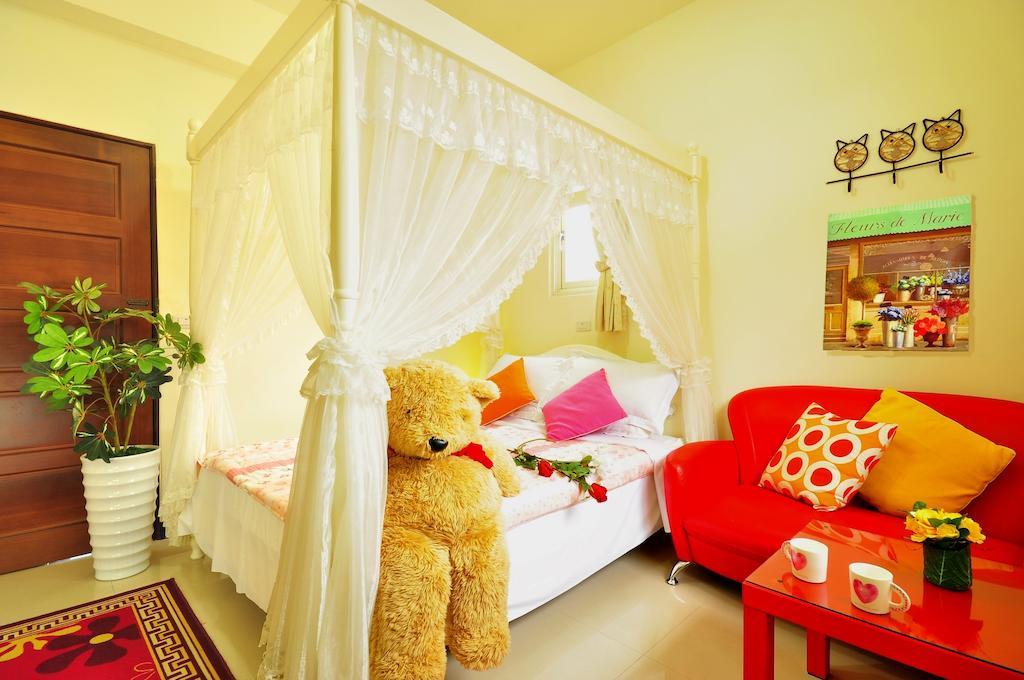 Happy Orange Homestay Yilan Exterior foto